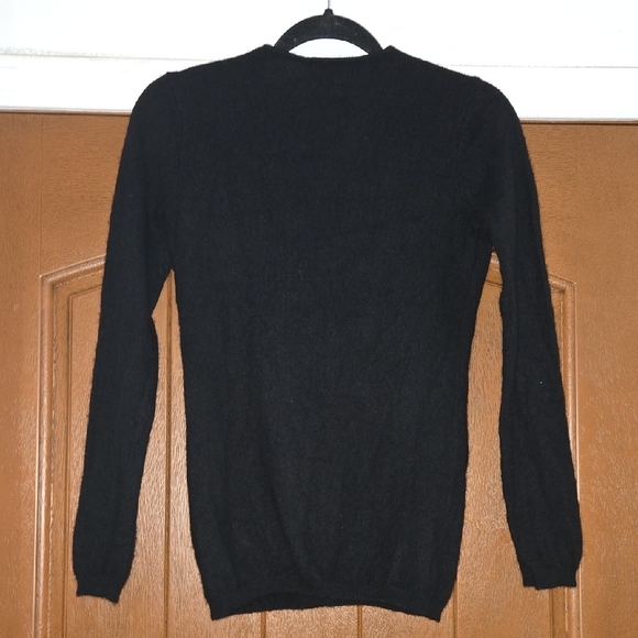 Mc Duff Essentials Cashmere Black V-Neck Sweater Lightweight Knit Size Medium - Picture 5 of 5